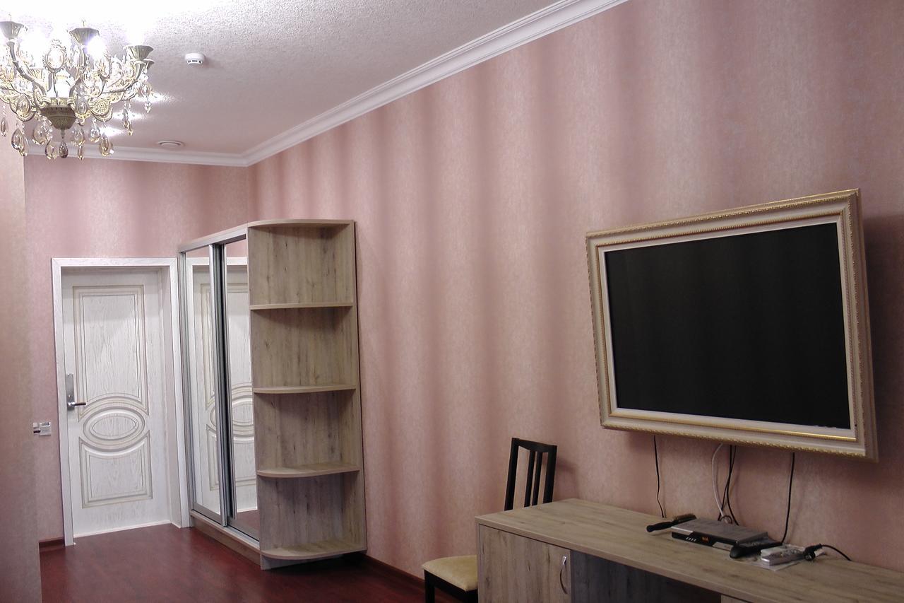 Hotel Imperiya Kizlyar Εξωτερικό φωτογραφία